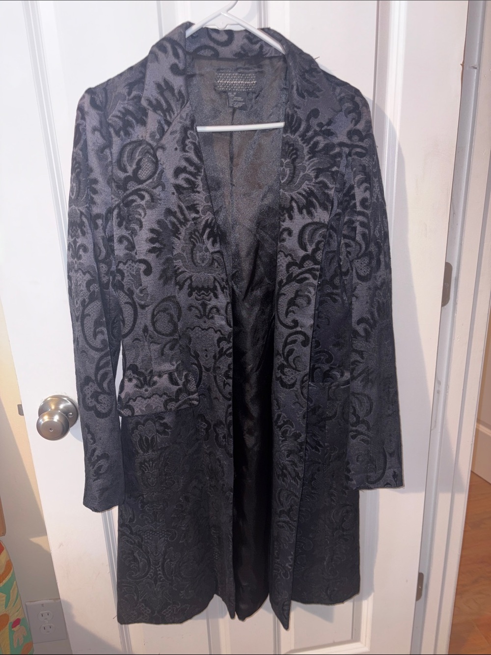 Betsy Johnson -Women's Black Jacquard Long Trench Coat - Elegant Patterned Out